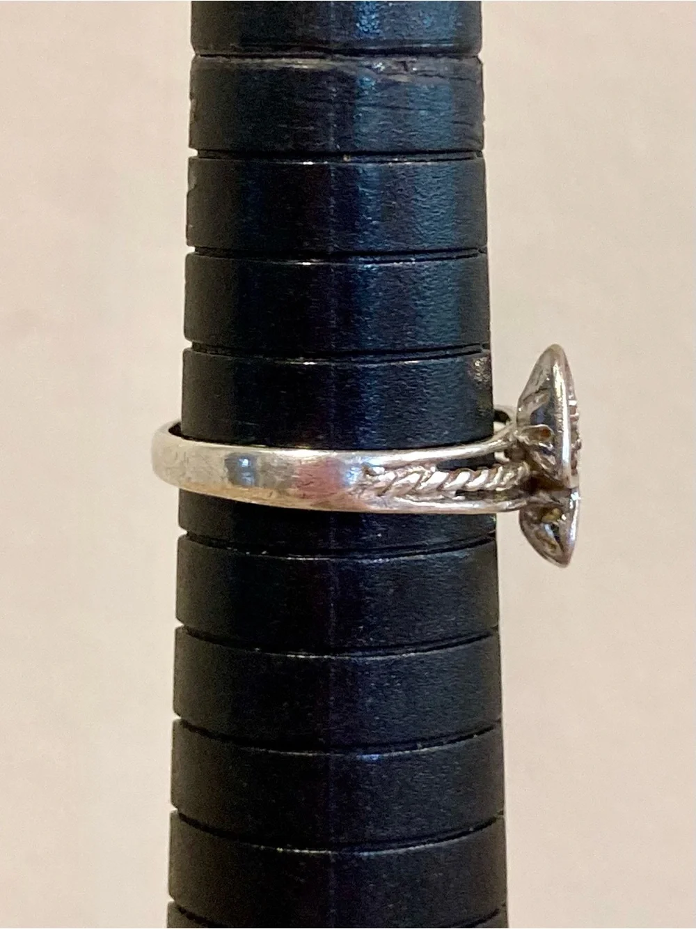 Vintage Sterling Silver Hearts Ring Size 7 Missing Stone! Uncas - Picture 13 of 15